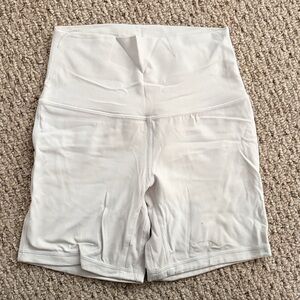 Women's White LuLu High-Waisted Shorts